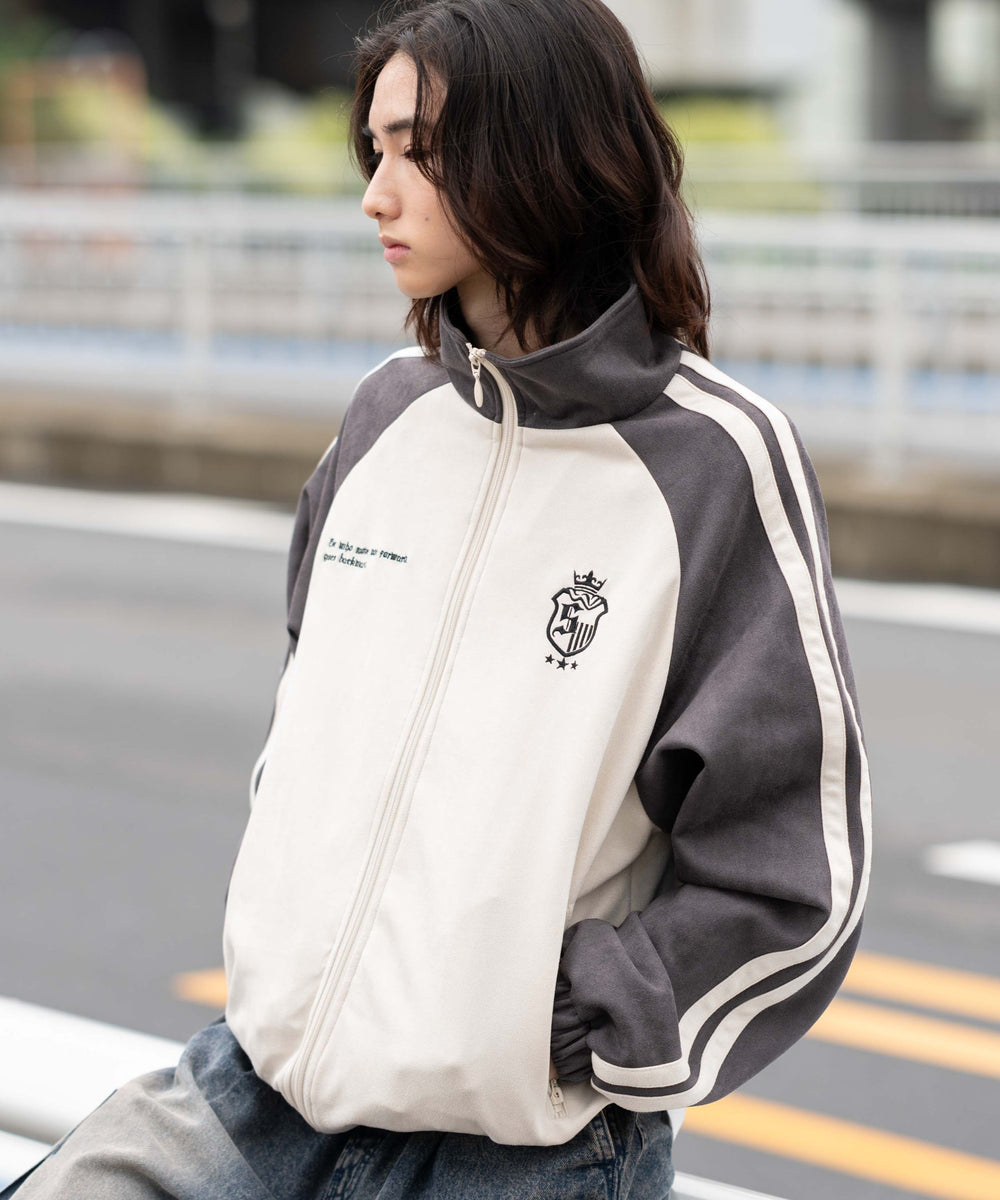 グレー モデル：175cm L着用