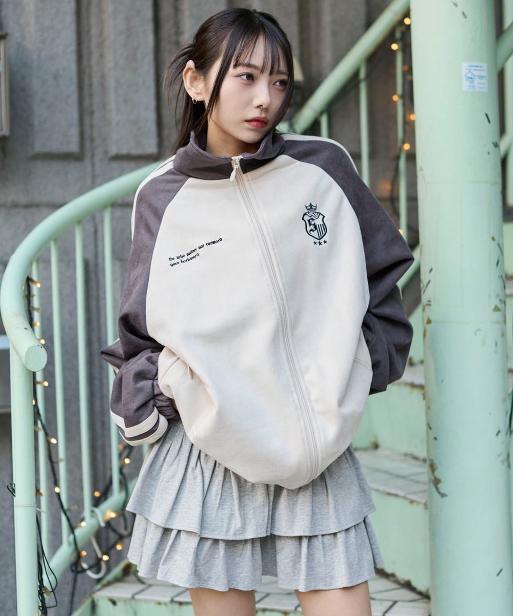 グレー　モデル：159cm L着用