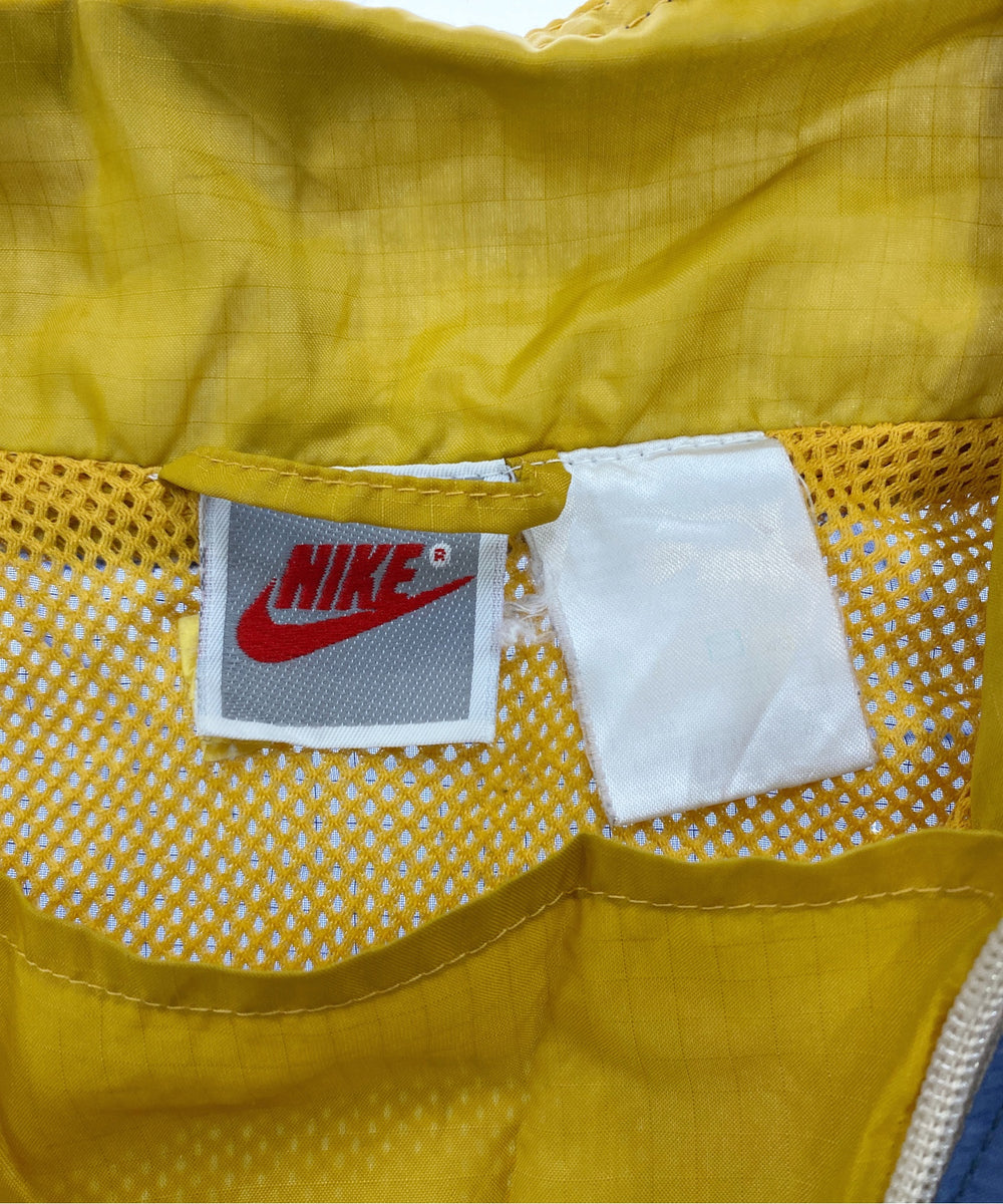 NIKEブランドナイロンジャケット