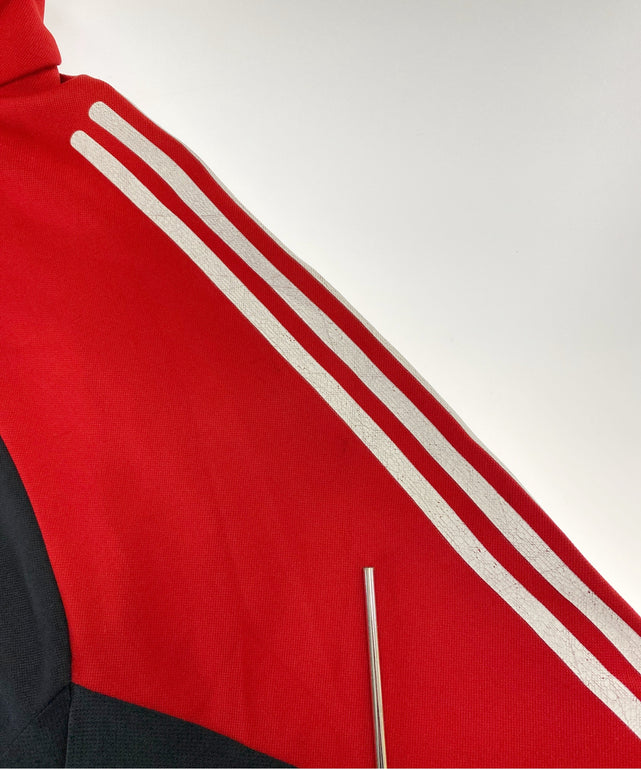 adidasブランドジャージ