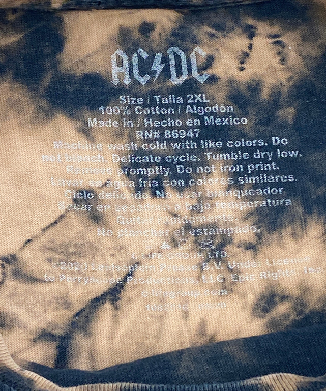 AC/DCバンドTシャツ