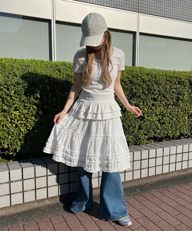 ホワイト