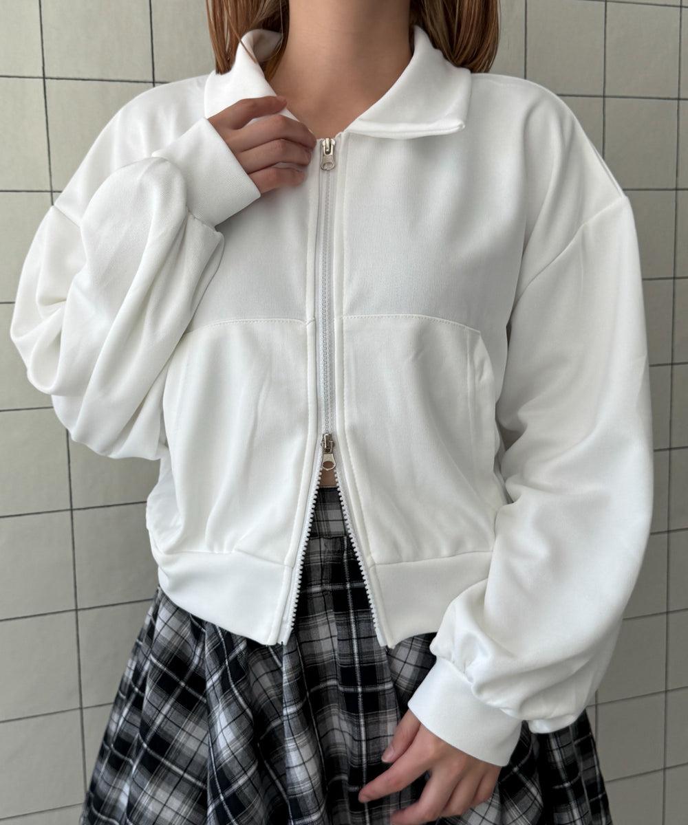 オフホワイト　モデル:155cm F着用