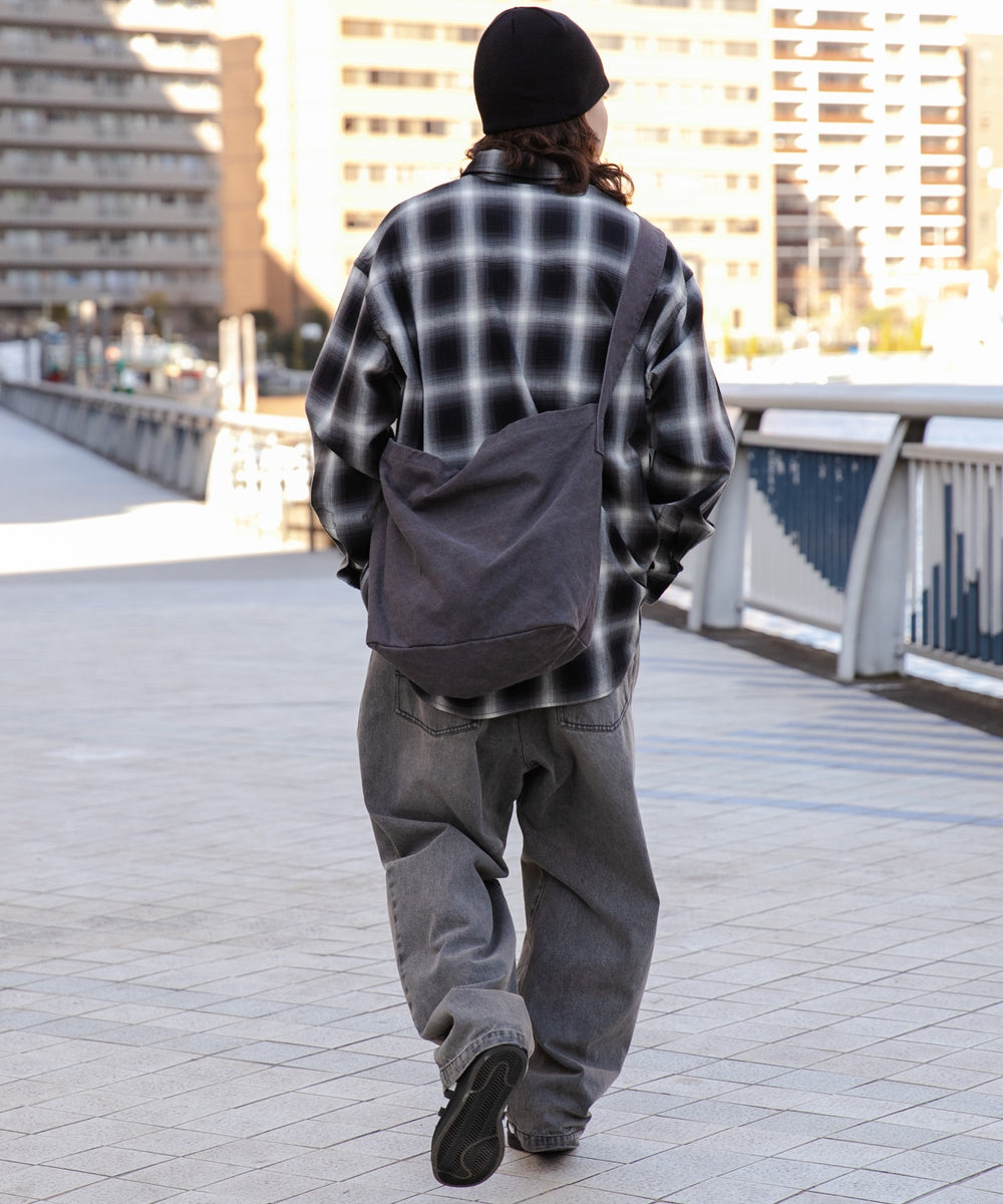 Dグレー