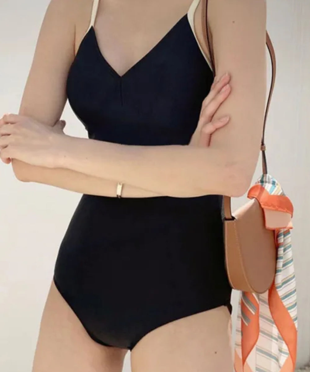ブラック