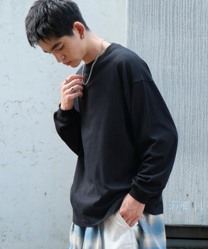 ブラック モデル：180cm L着用