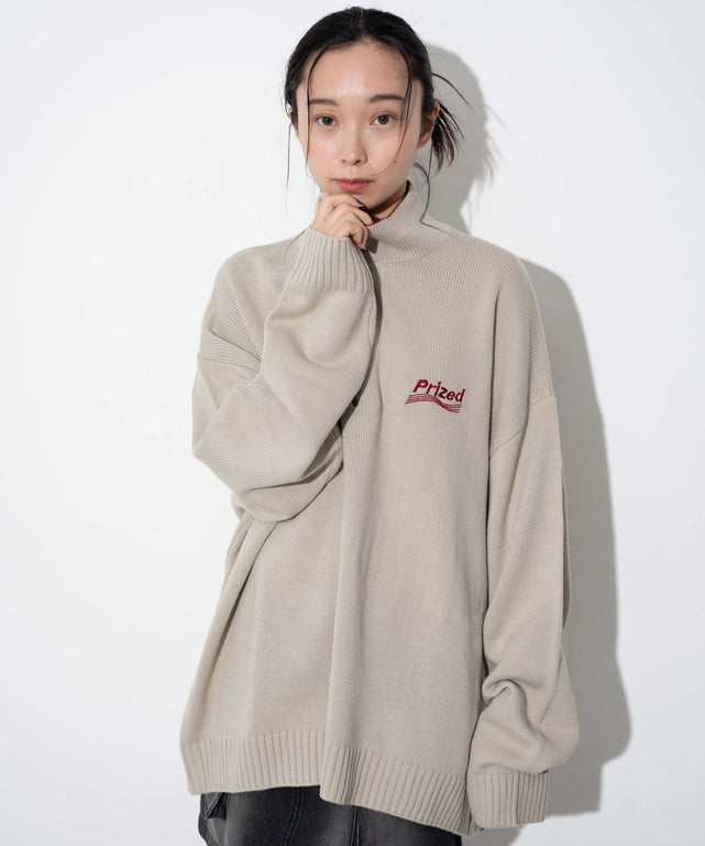オフホワイト モデル：161cm L着用