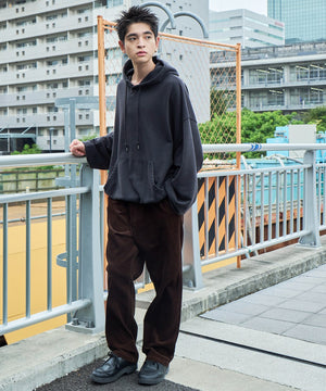 Dブラウン モデル：180cm L着用