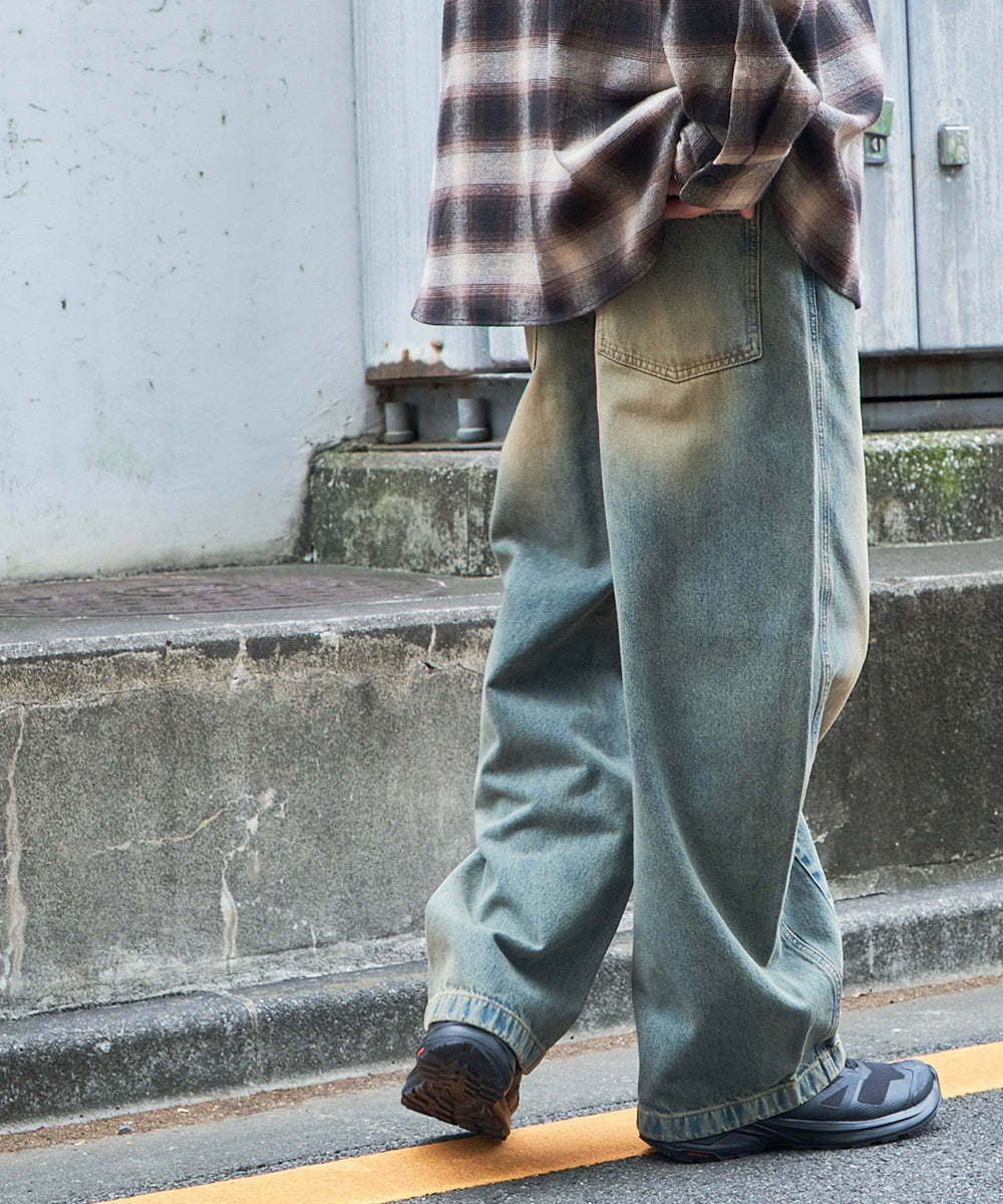 デニム淡加工 モデル：180cm L着用