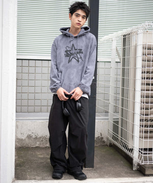 グレー モデル：180cm F着用