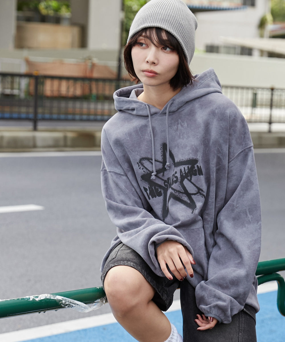 グレー モデル：160cm L着用
