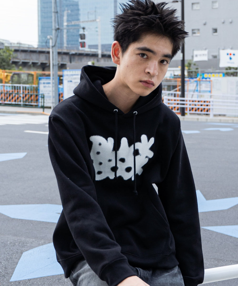 ブラック モデル：180cm L着用