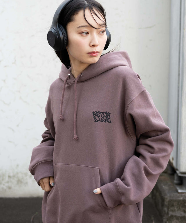 リラックスフィットグラフィックパーカー/ブラウン モデル：161cm L着用