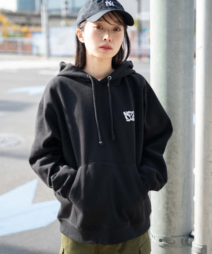 ブラック モデル：161cm L着用
