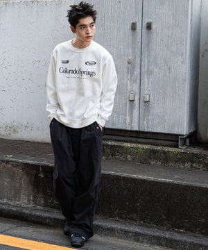ホワイト モデル：180cm L着用
