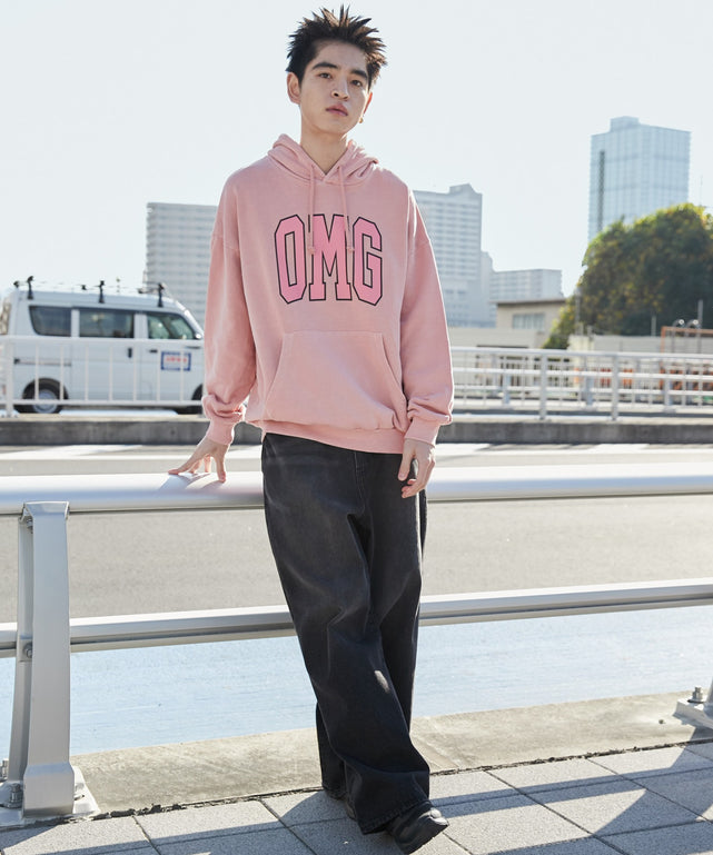 ピンク モデル：180cm L着用