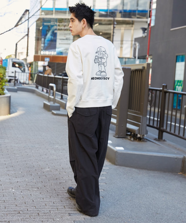 ホワイト モデル：180cm L着用