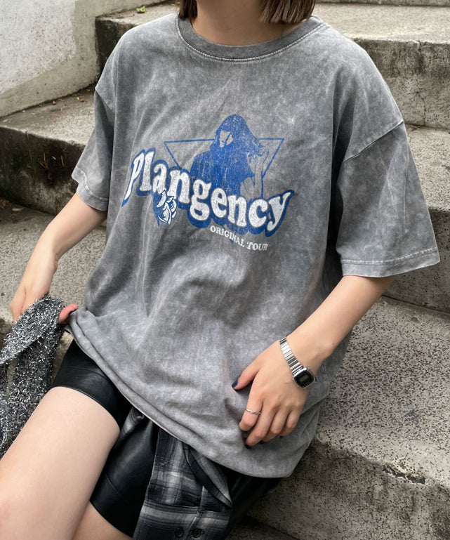 ヴィンテージウォッシュグラフィックTシャツ/柄6 モデル:155cm F着用