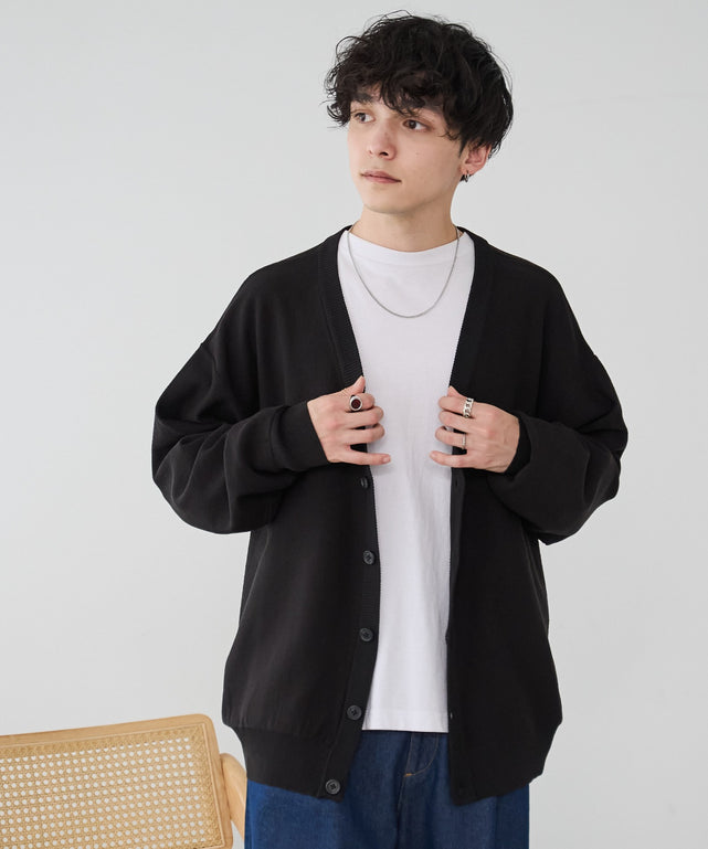 ブラック モデル：175cm L着用