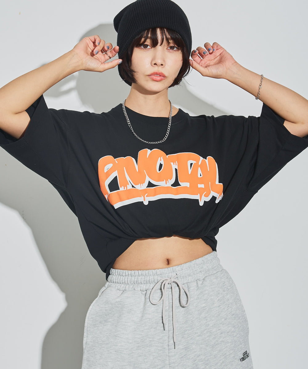 ブラックその他 モデル：160cm L着用