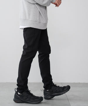 ブラック モデル：175cm L着用