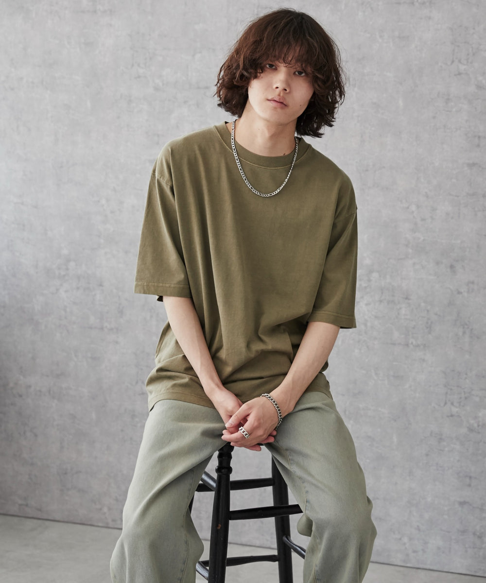 カーキ モデル：173cm L着用