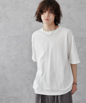 ホワイト モデル：173cm L着用