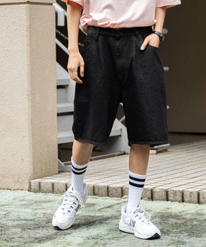 ブラック モデル：180cm L着用