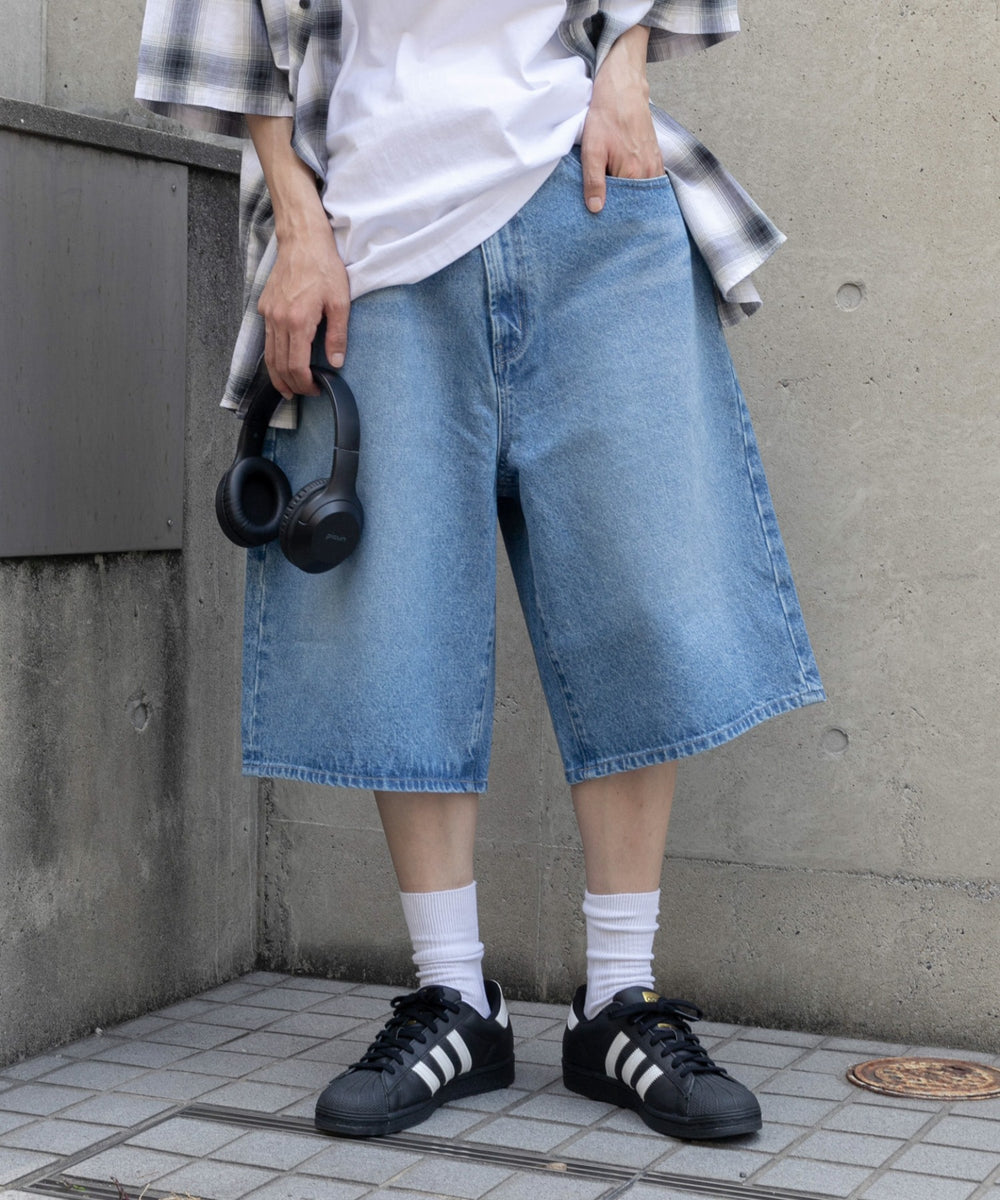 デニム淡色 モデル：175cm L着用
