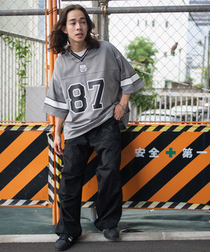 グレー モデル：174cm L着用