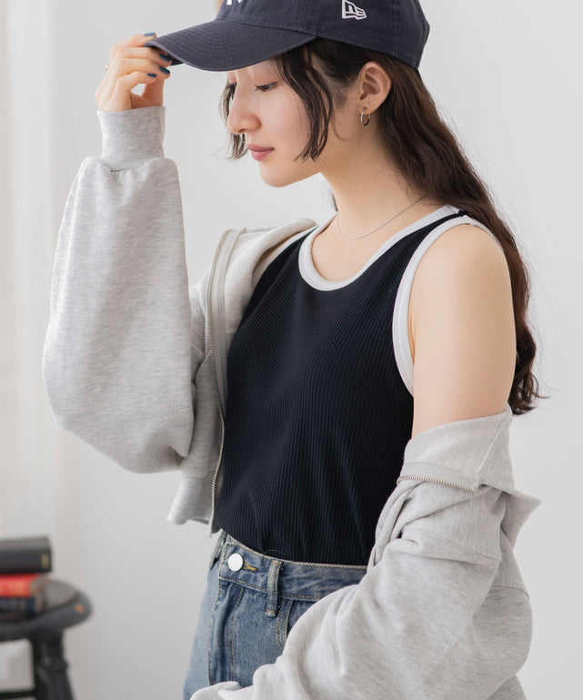 ブラックその他　モデル:163cm M着用