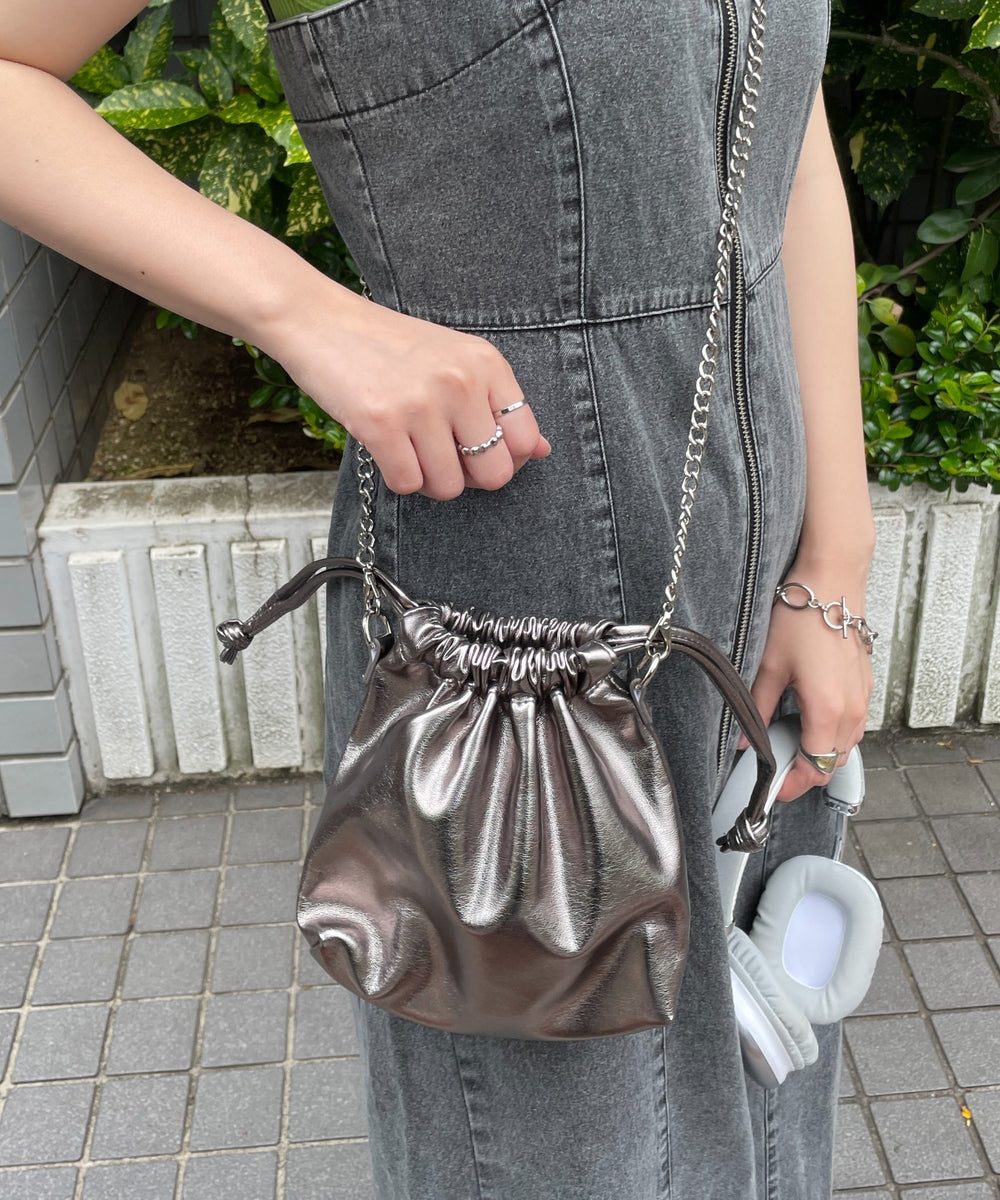 Dグレー