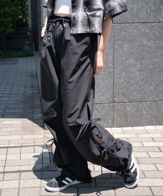 ブラック モデル：155cm M着用