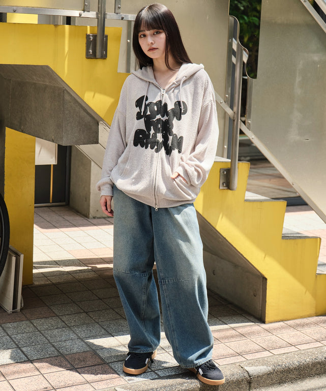 グレー　モデル：160㎝　L着用