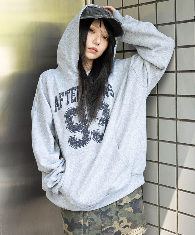 グラフィックプルパーカー/杢グレー　モデル：159cm F着用