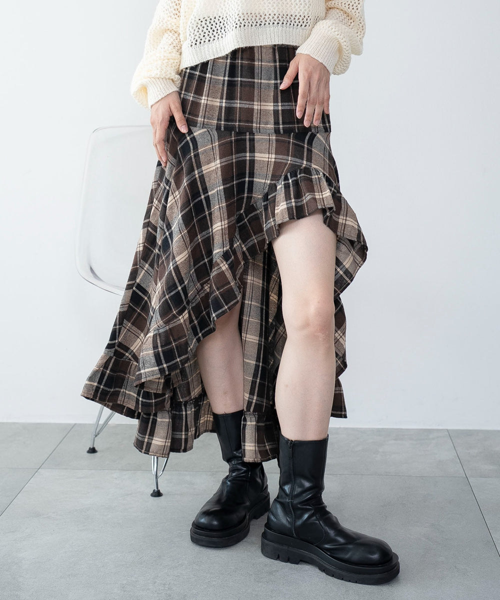 ブラウンチェック１　163cm F着用