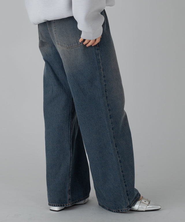 デニム中濃加工 モデル：162cm M着用