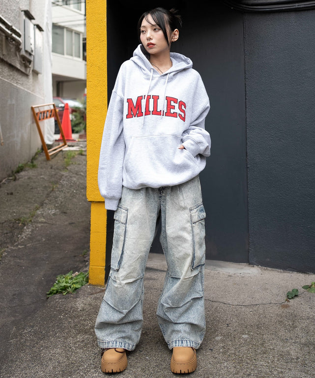 アッシュグレー　モデル：159cm M着用