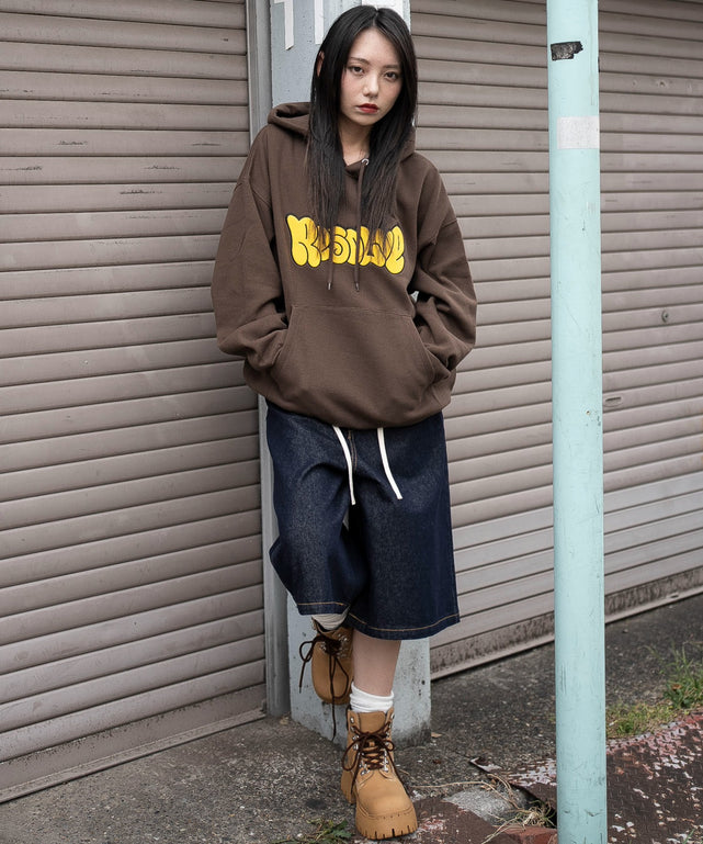 ブラウン　モデル：159cm M着用
