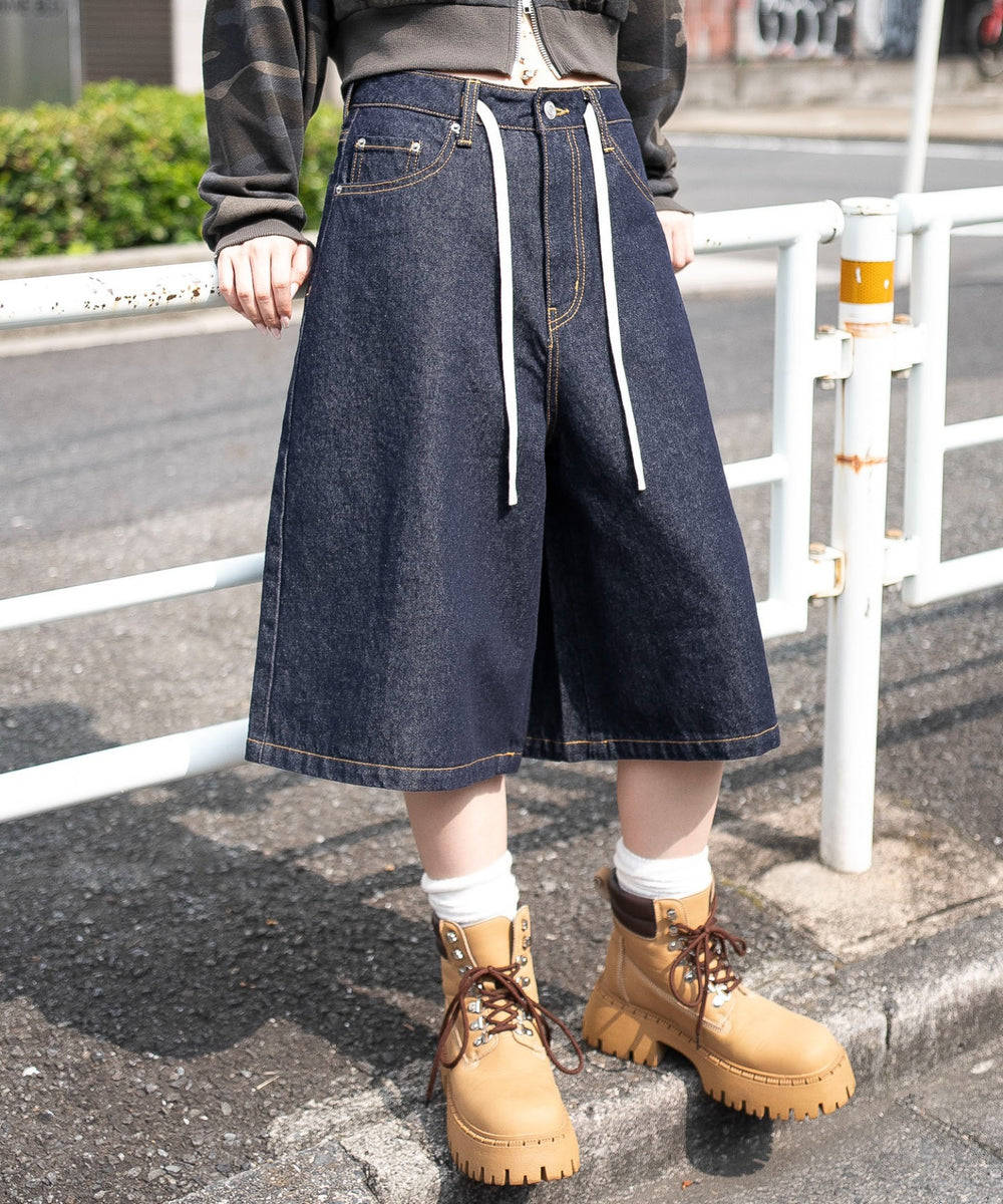 デニムインディゴ　モデル：159cm M着用