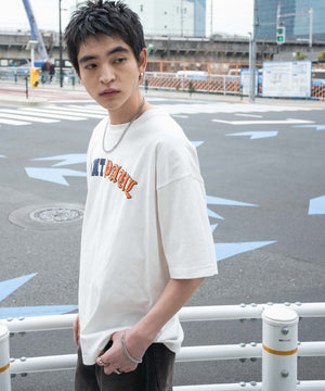 ホワイト モデル：180cm L着用
