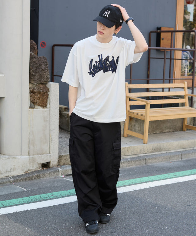 ホワイト モデル：180cm L着用