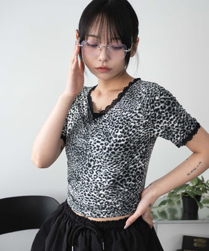 グレー モデル：159cm F着用