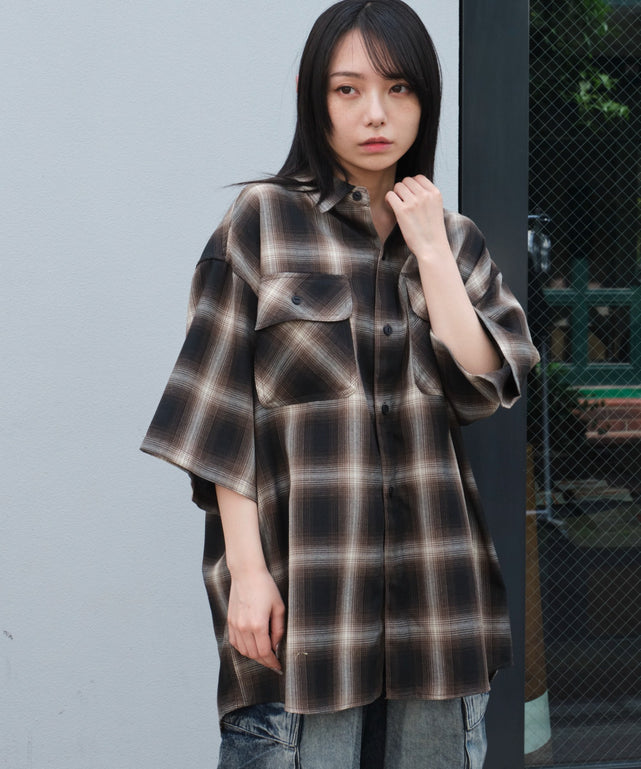 柄3 モデル：159cm L着用