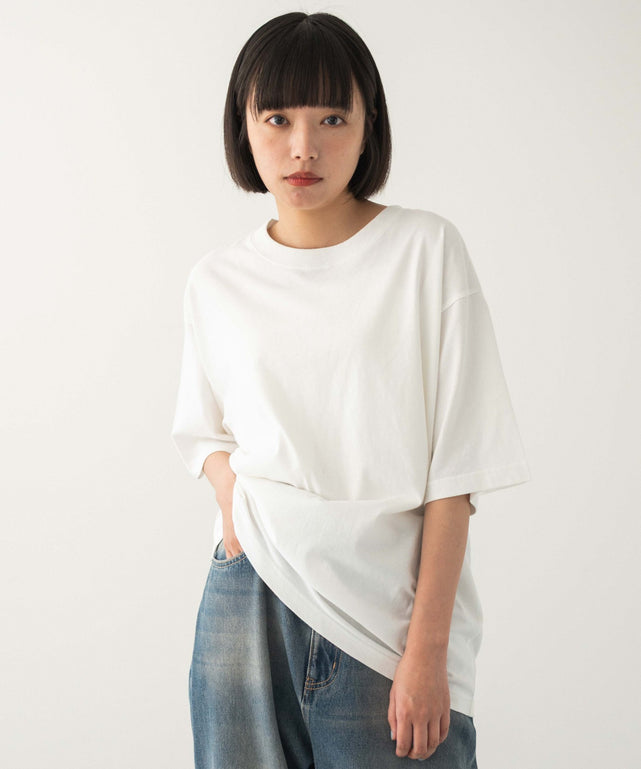 ホワイト　モデル:168cm L着用