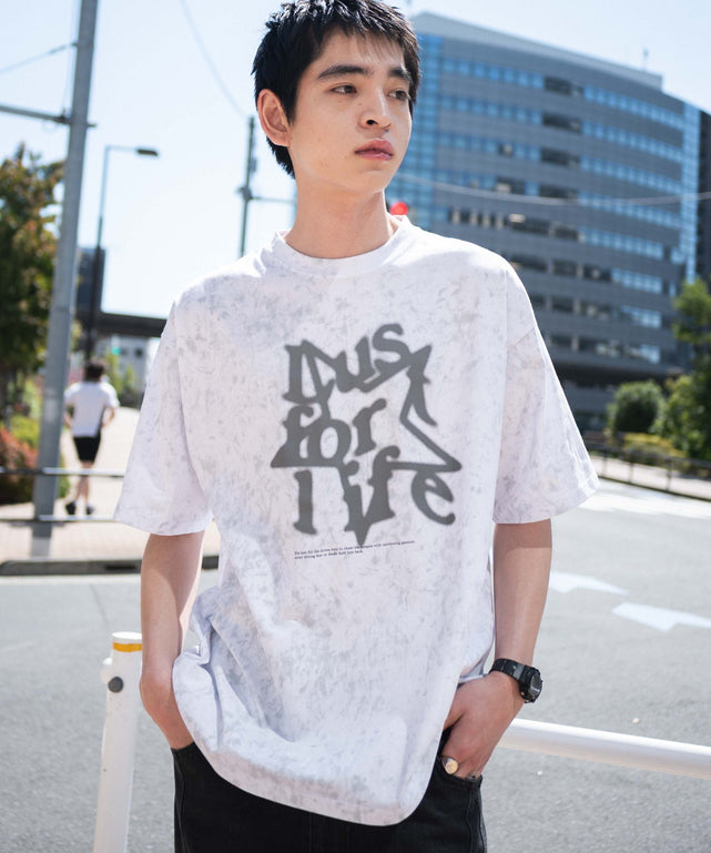 ホワイト　モデル:180cm L着用