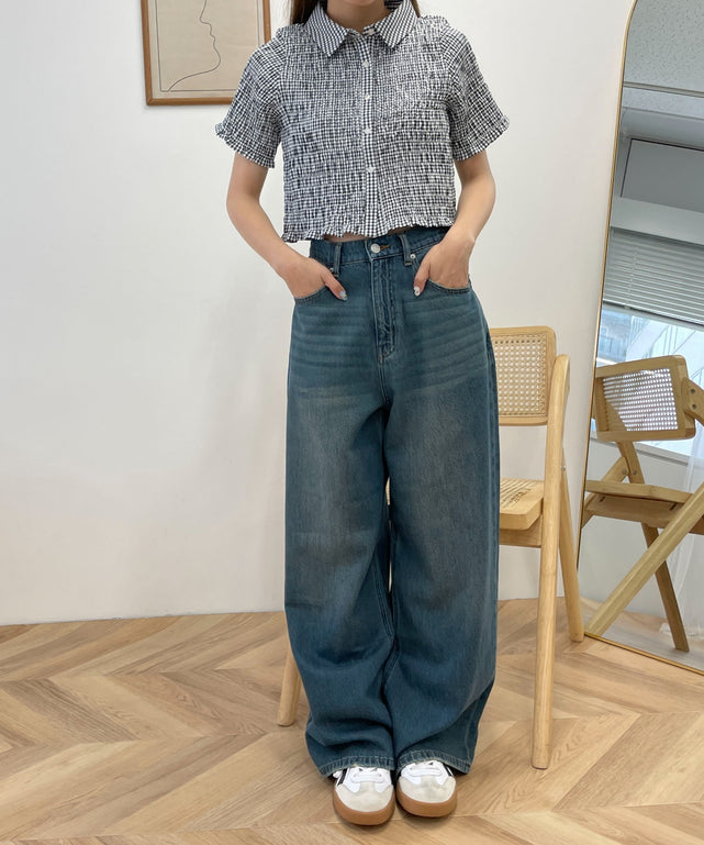 デニム中濃加工 モデル：157cm M着用