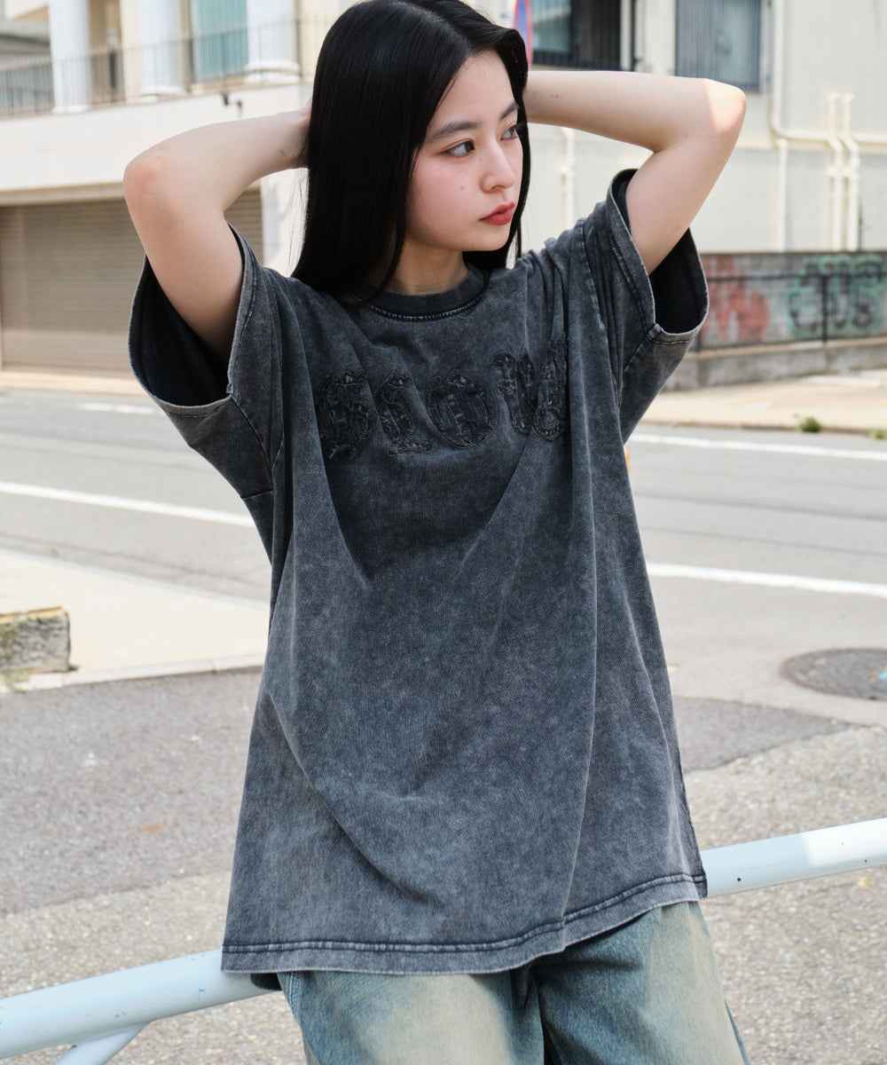ブラック モデル：160cm L着用