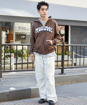 ブラウン　モデル:180cm L着用