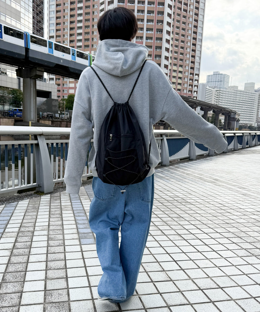 ブラック
